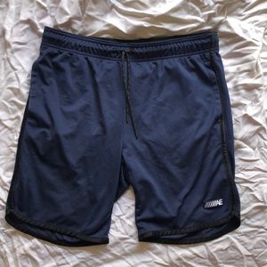 American Eagle Classic Mesh Basketball Shorts
